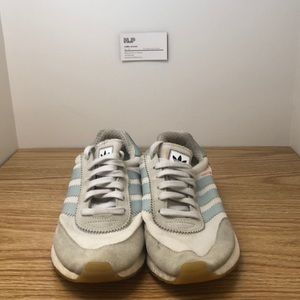 Used adidas iniki size 9.5